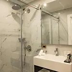 Radisson Collection Morina Hotel, Tirana Hotell 3*