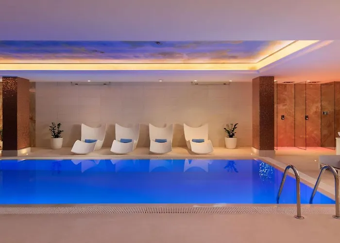 Radisson Collection Morina Hotel, Tirana 3* Selitë e Vogël