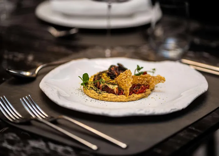 Radisson Collection Morina Hotel, Tirana 3* Selitë e Vogël