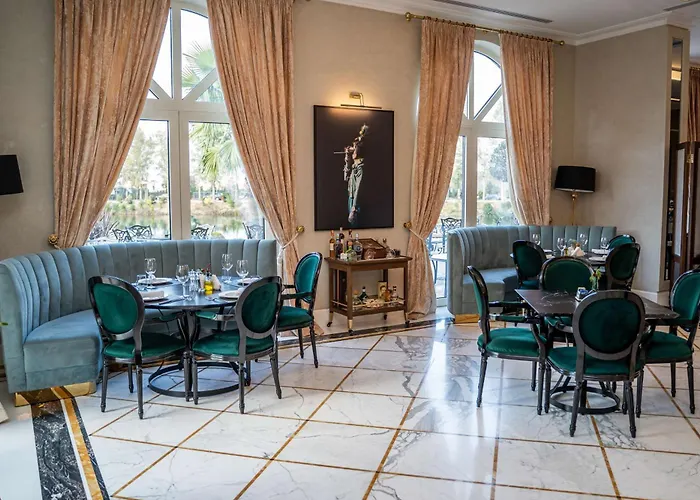 Radisson Collection Morina Hotel, Tirana 3* Selitë e Vogël