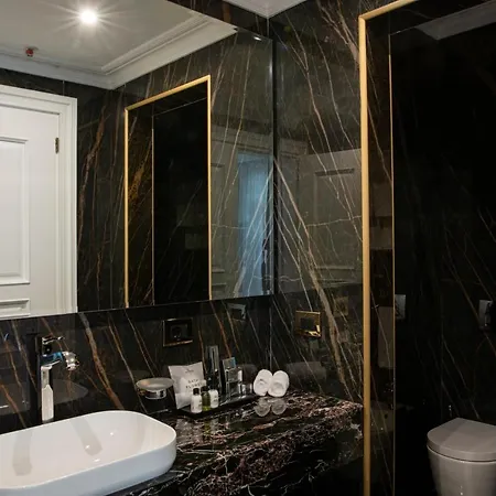 Radisson Collection Morina Hotel, Tirana Hotell 4*