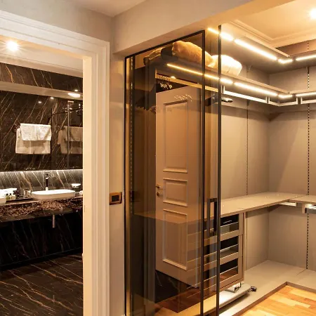 Radisson Collection Morina Hotel, Tirana Hotell Selitë e Vogël