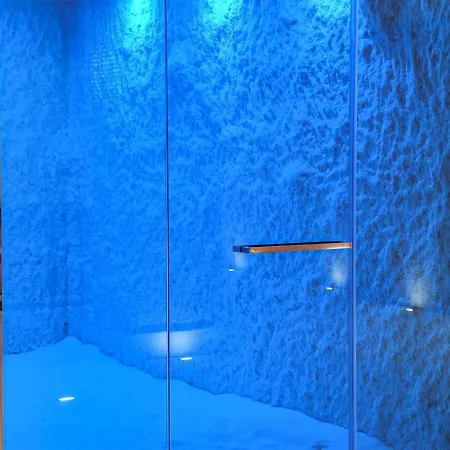 酒店 Radisson Collection Morina Hotel, 4*