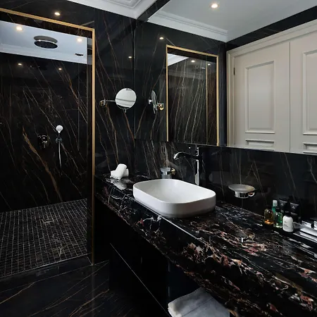 Radisson Collection Morina Hotel, Tirana Hotell 4*