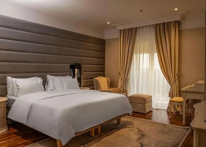 Radisson Collection Morina Hotel, Tirana מלון 3*