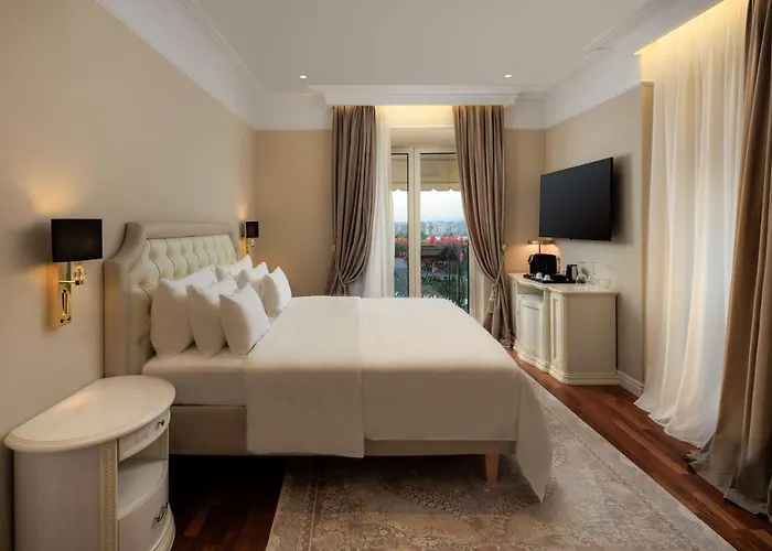 Radisson Collection Morina Hotel, Tirana 3*