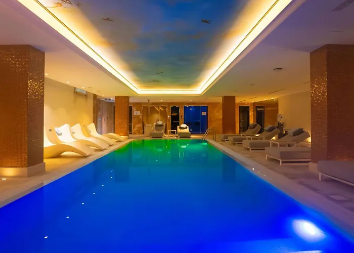 Radisson Collection Morina Hotel, Tirana מלון 3*